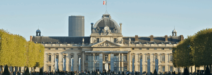 Collecte de dons association Lyre&Muses à l'école militaire de Paris